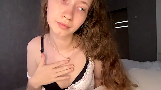 Emily_Mur_ – Live XXX-chat