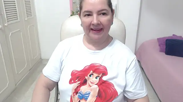 leonela_69's Live XXX Chat