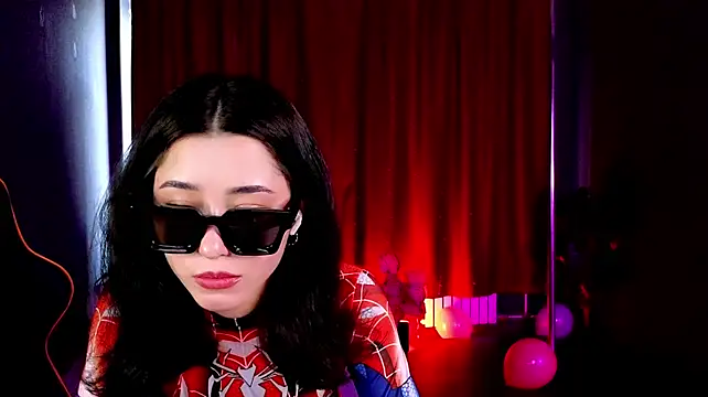 دردشة RedMidnight الجنسية المباشرة