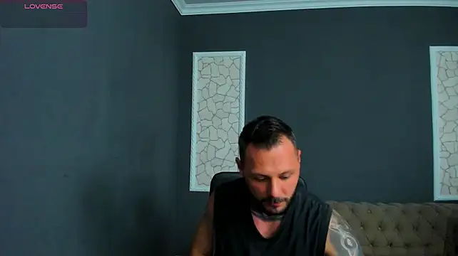 XXX chat uživo modela BrianHunts