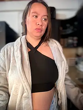 Chat XXX en directo de Emiily_lee