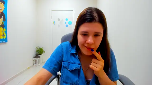 Joannia Adlı Modelin Canlı XXX Sohbeti