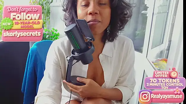 Živý XXX chat Yayamuse