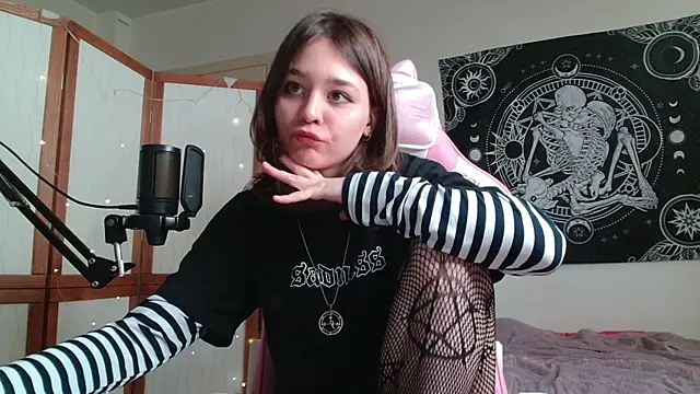 XXX chat uživo modela Mysterious_Toy