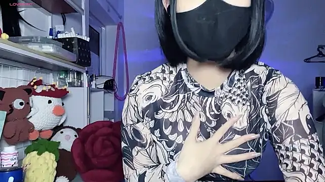 Tieu-May Live XXX-chat
