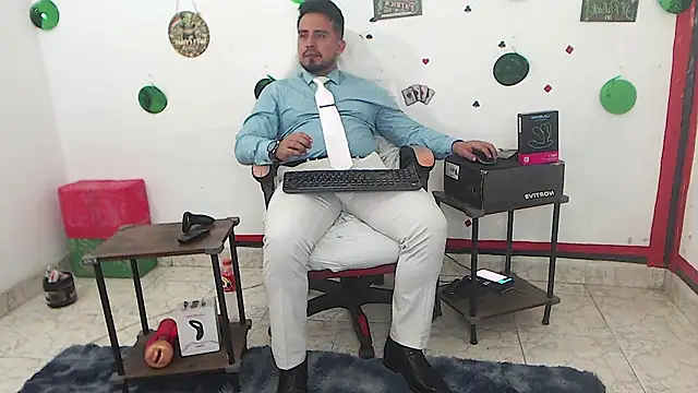 KalethBigDick Chat XXX in diretta