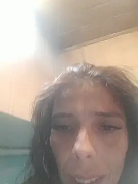 AnnaKissXX 即時 XXX 聊天