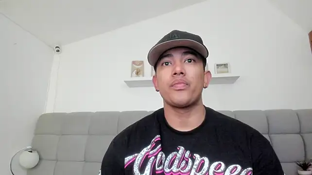 erotic_sins' Live XXX Chat