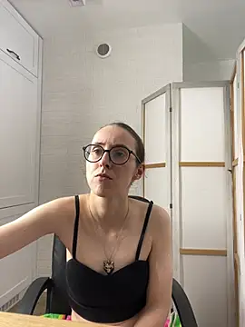 MartiniiSelenna XXX чат на живо