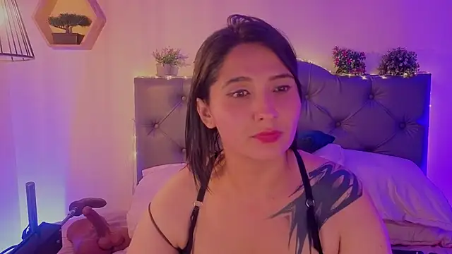 emily_leinner's Live XXX Chat