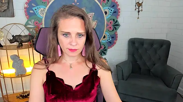 EmiliaBedy – Live XXX-chat