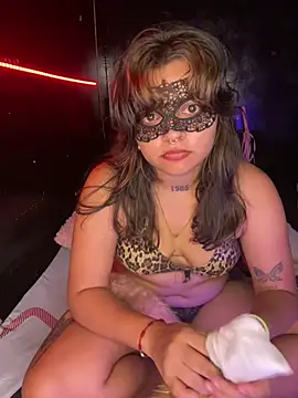 mara18-'s Live XXX Chat