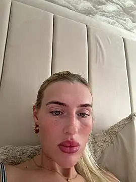 blondetart69 – Naživo XXX chat