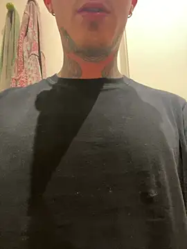 Chat +18 de tatuato23 ao vivo