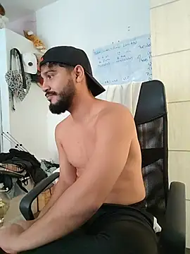 BadboyX333 élő XXX-chatje