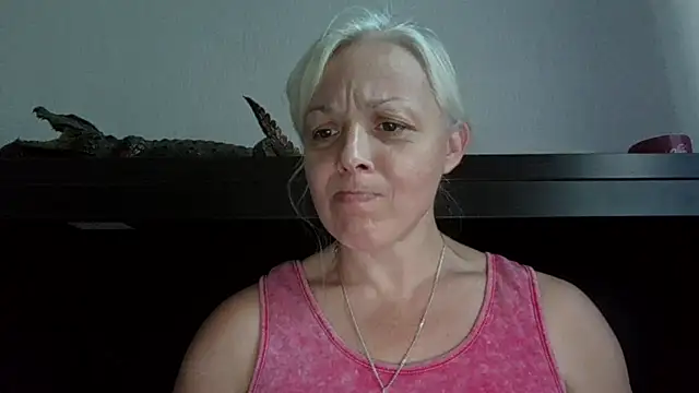 Chat XXX en directo de Linsy_Kim