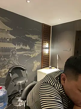 zhang1118's Live XXX Chat