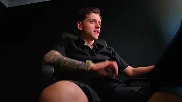 FelixStarkk 网络视讯表演