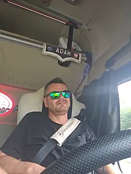 XXX chat uživo modela adas-