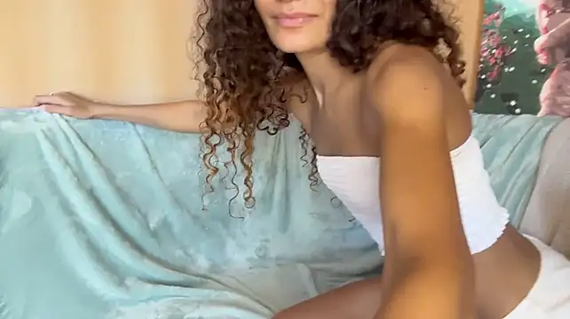 Chat +18 de calissaxoxo ao vivo