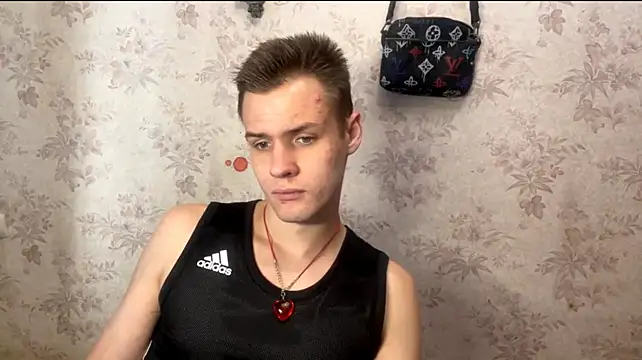 BigBabyMax Chat XXX in diretta