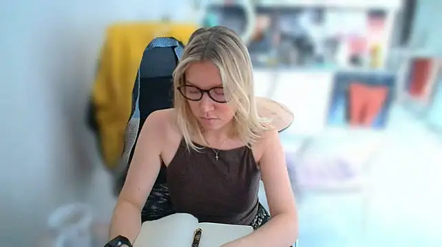 TaylorBre Live XXX-chat