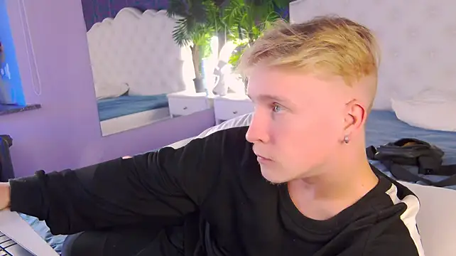 Chat XXX Live _AlexHot_