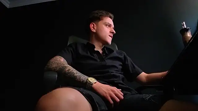 FelixStarkk 网络视讯表演