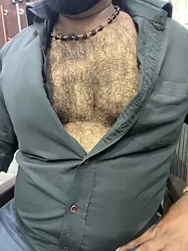 הופעת וובקאם של hairy_indian_dad