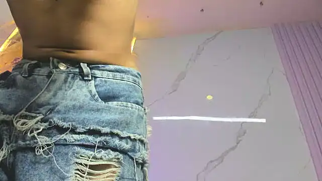 Mila_Leon's Live XXX Chat