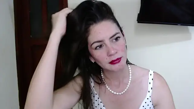 Chat +18 de Hanny_24 ao vivo