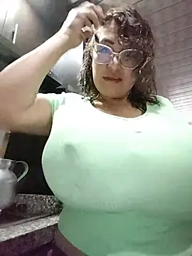 AlexxiaaMat Adlı Modelin Canlı XXX Sohbeti