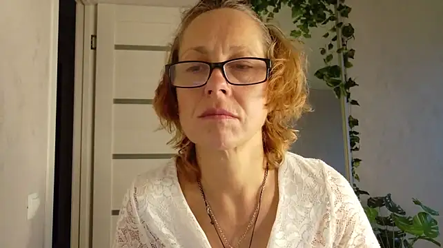 LioraWeiss – Naživo XXX chat