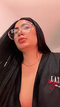 Mia_222 Chat XXX live