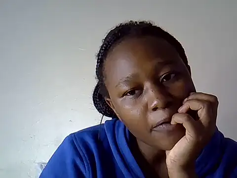 Petite_Ebony10 élő XXX-chatje