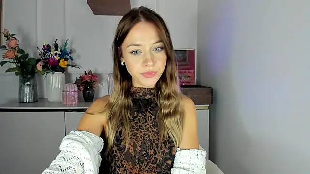 XXX chat uživo modela cindyLuvx