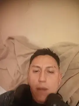 LuisMex1998 Adlı Modelin Canlı XXX Sohbeti
