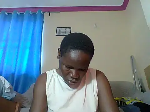 XXX chat uživo modela Blacksexyqueen24