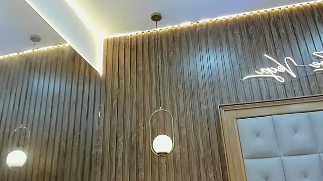 Онлайн чат XXX Colby_driscoll