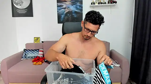 BrutusK08 Live XXX-chat