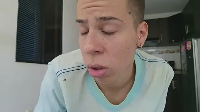 grey___27n Live XXX chat