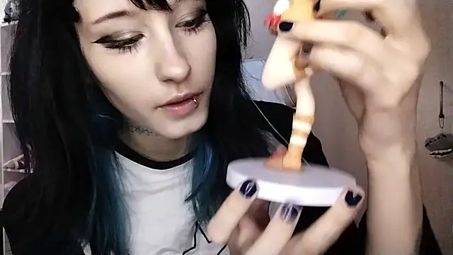 Domo_San's Live XXX Chat