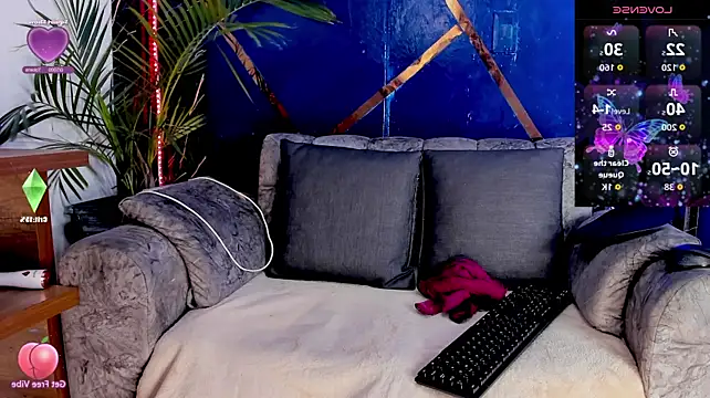 ZAMMIRA Adlı Modelin Canlı XXX Sohbeti