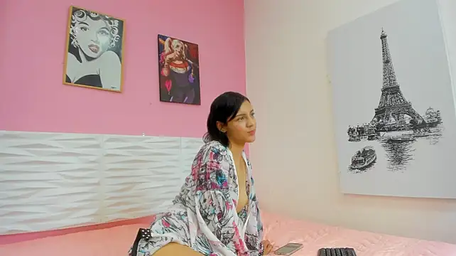 Chat XXX ao vivo de Colette_Rousseau_