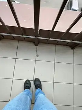 Kira711q 라이브 XXX 채팅