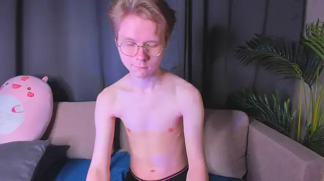 DanielSanders XXX чат на живо