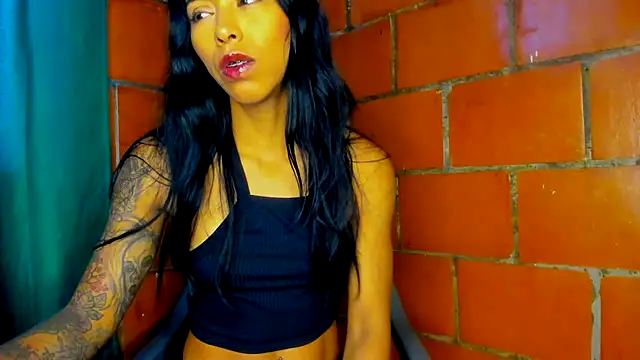Emma__cumlovee's Live XXX Chat