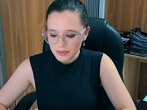 Chat XXX Live ela-04