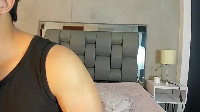 Charlie___Musk 即時 XXX 聊天