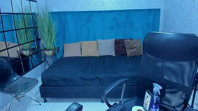 Chat +18 de AngelaCoffee ao vivo
